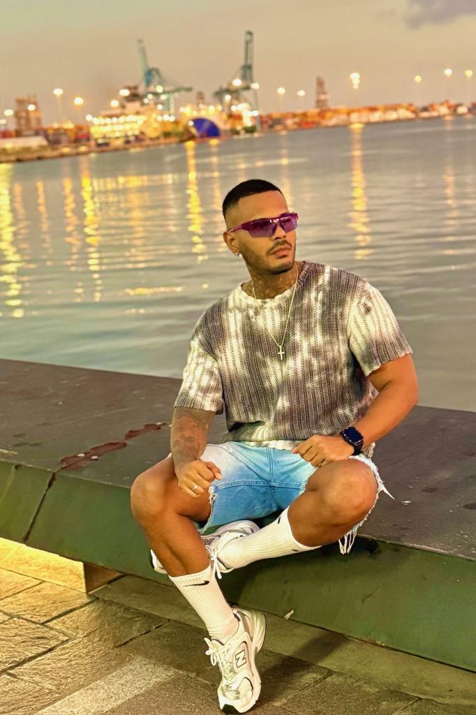 623321091: Chico busca chica en Sevilla