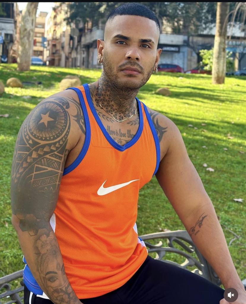 Chico busca chica en Sevilla: 