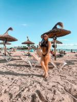 612459268: Chica busca chico en Barcelona