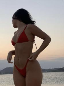 643852283: Chica busca chico en La Coruña