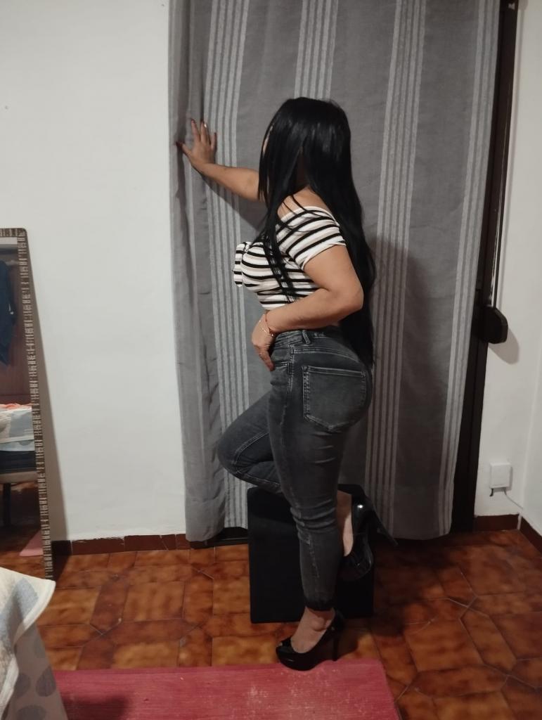 633175166: Chica busca chico en Málaga