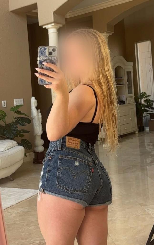 742070939: Chica busca chico en Lugo