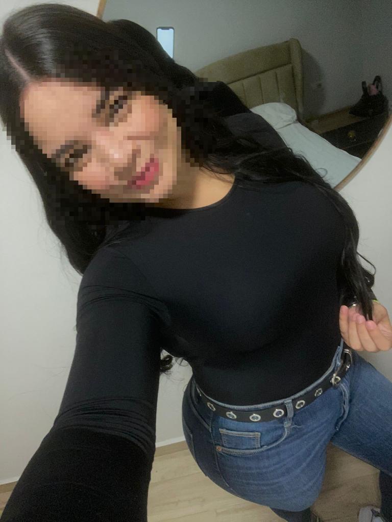 Chica busca chico en Tenerife: 