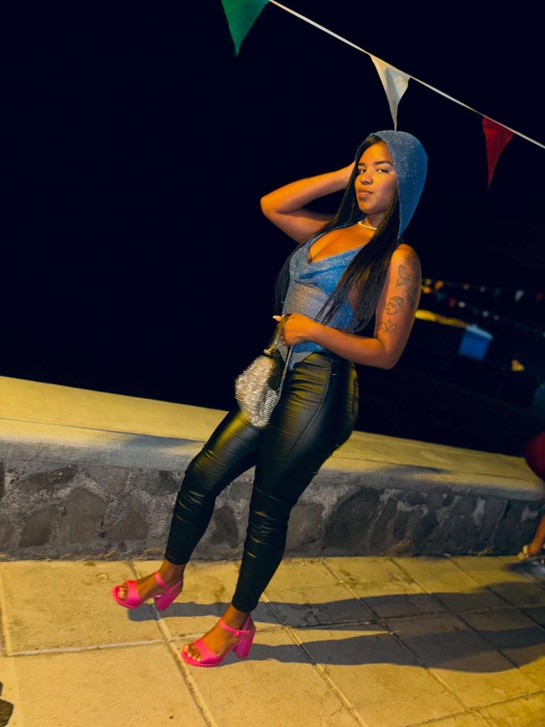 641731213: Chica busca chico en Barcelona