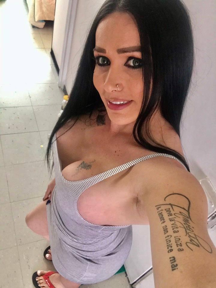 Chica busca chico en Sevilla: 