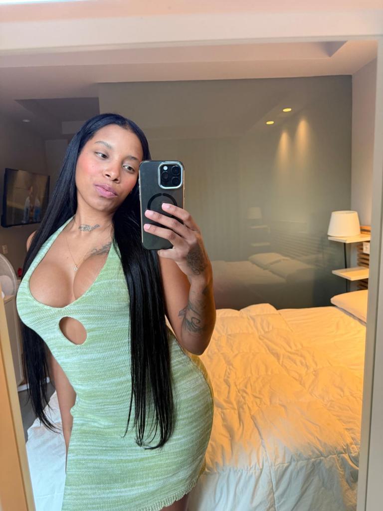 Chica busca chico en Tenerife: 