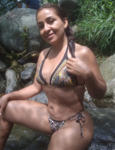 614391978: Chica busca chico en Pontevedra