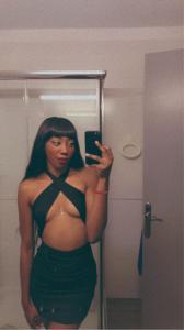 632113852: Chica busca chico en Barcelona