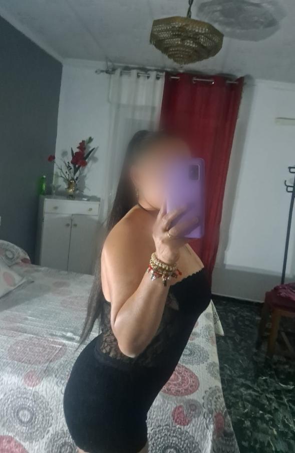Chica busca chico en Almería: 
