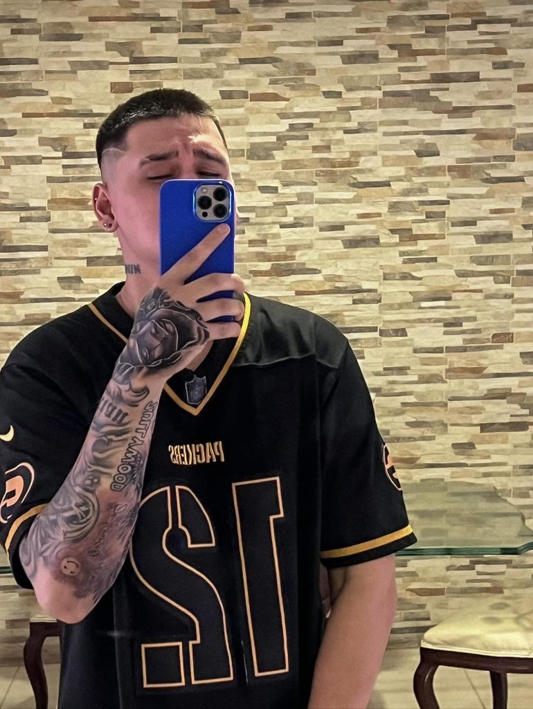 742070240: Chico busca chica en Murcia