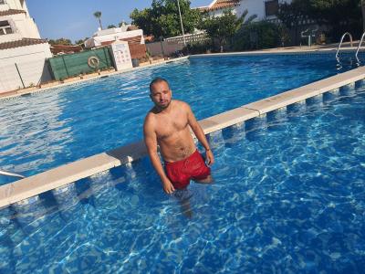 Chico busca chica en Alicante: 