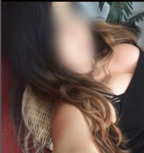 685317741: Chica busca chico en Barcelona