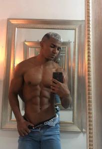 645043833: Chico busca chica en Gerona