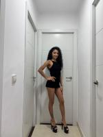 650735267: Chica busca chico en Madrid