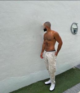 Chico busca chica en La Coruña: 