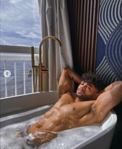 Chico busca chica en Barcelona: 