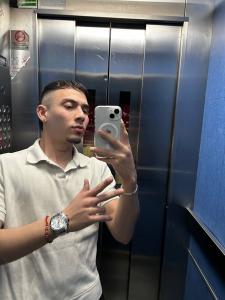 Chico busca chica en Barcelona: 