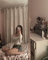 663195377: Chica busca chico en Madrid