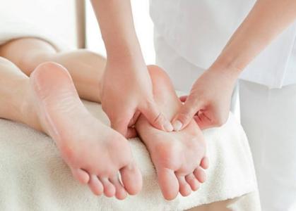 643558325: Chica busca chico en Gerona