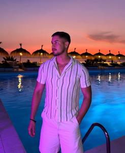 Chico busca chica en Mallorca: 