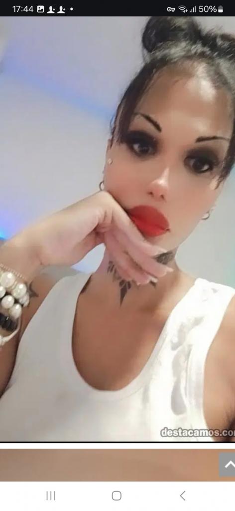 Chica busca chico en Almería: 