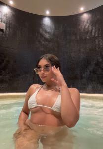 632951504: Chica busca chico en Sevilla