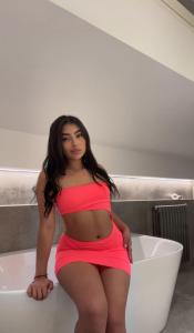 632951504: Chica busca chico en Sevilla