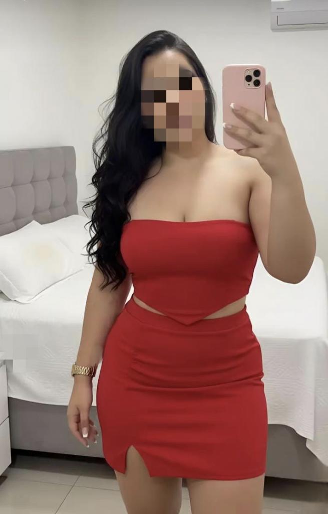 Chica busca chico en Almería: 