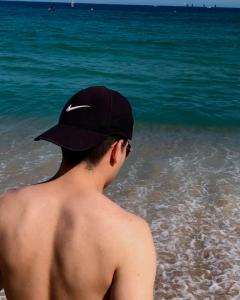 Chico busca chica en Barcelona: 