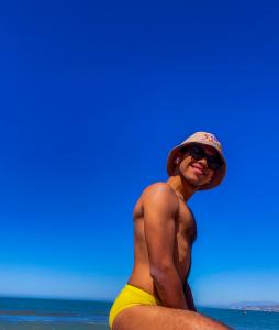 Chico busca chica en Málaga: 