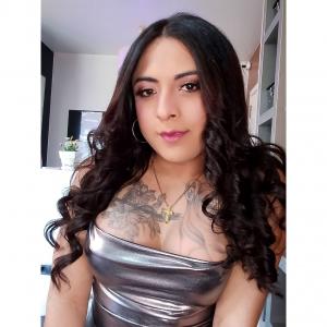 614247371: Travesti en León