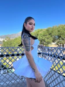 613953377: Chica busca chico en Málaga