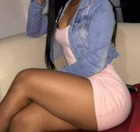 637044205: Chica busca chico en Sevilla