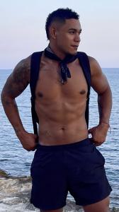 613905049: Chico busca chica en Madrid