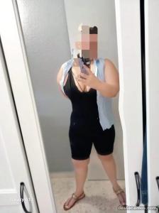 604154287: Chica busca chico en Sevilla