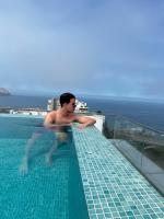 664206272: Chico busca chica en Madrid