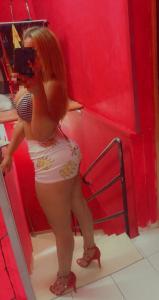 614589933: Chica busca chico en Barcelona