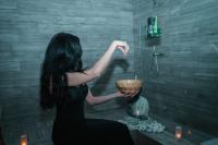 617667833: Chica busca chico en Sevilla