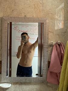 Chico busca chica en Málaga: 