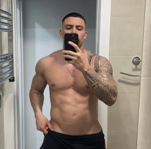 613546949: Chico busca chica en Sevilla