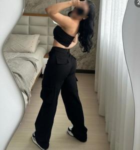 634812351: Chica busca chico en Barcelona