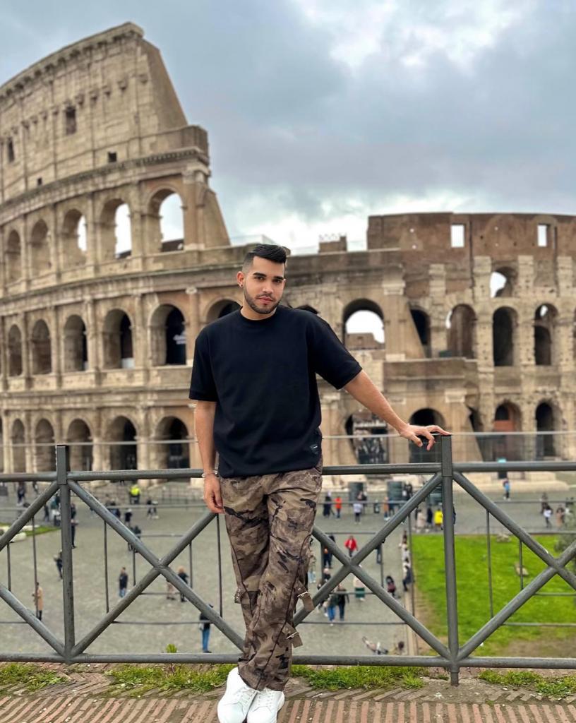 Chico busca chica en Madrid: 