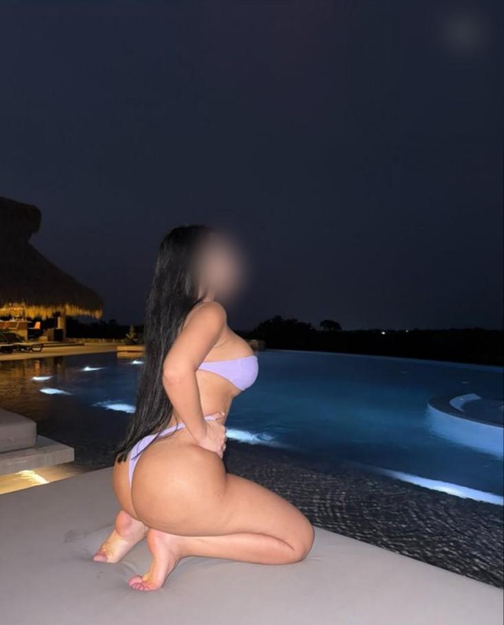 Chica busca chico en Almería: 