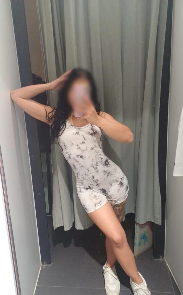 604955629: Chica busca chico en Mallorca