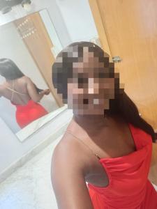 631207837: Chica busca chico en Barcelona