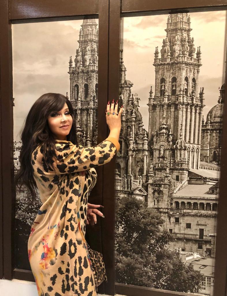 677396678: Transexual en Cantabria