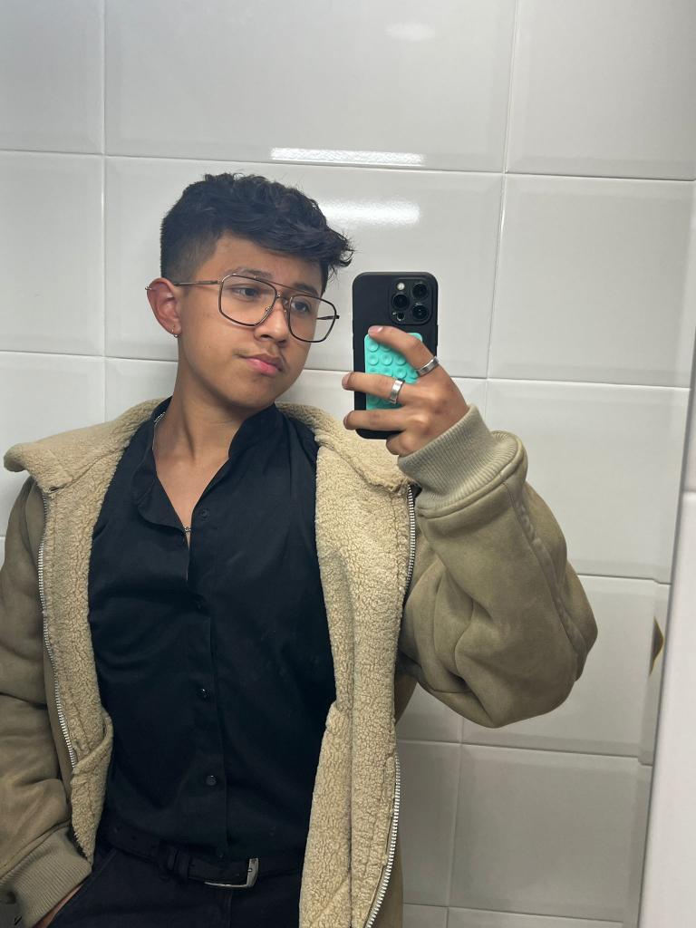 604841450: Chico busca chica en Madrid