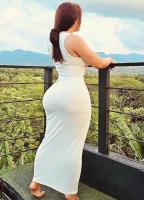 613780846: Chica busca chico en Sevilla