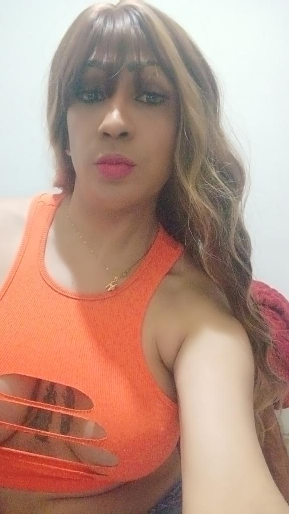 604958210: Transexual en León