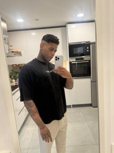 643445294: Chico busca chica en Málaga